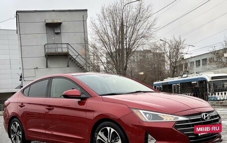 Hyundai Elantra VI рестайлинг, 2019 год, 1 827 000 рублей, 4 фотография