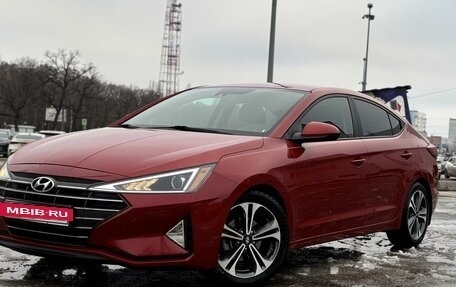 Hyundai Elantra VI рестайлинг, 2019 год, 1 827 000 рублей, 6 фотография