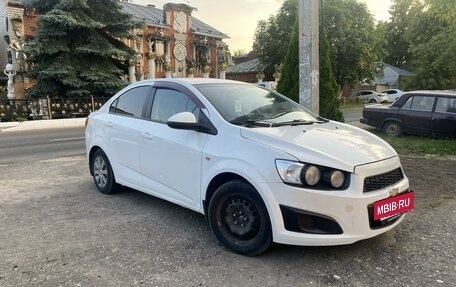 Chevrolet Aveo III, 2014 год, 500 000 рублей, 6 фотография