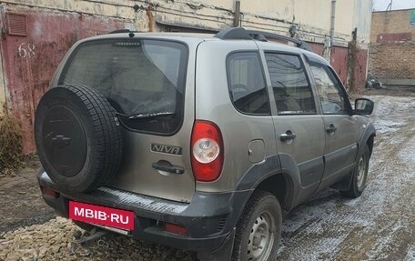 Chevrolet Niva I рестайлинг, 2013 год, 650 000 рублей, 2 фотография