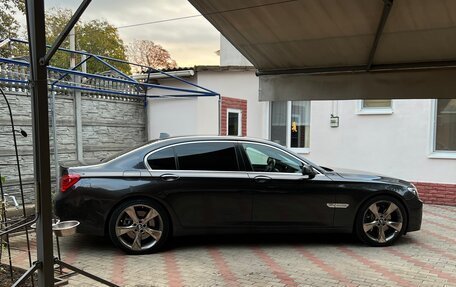 BMW 7 серия, 2010 год, 1 800 000 рублей, 3 фотография