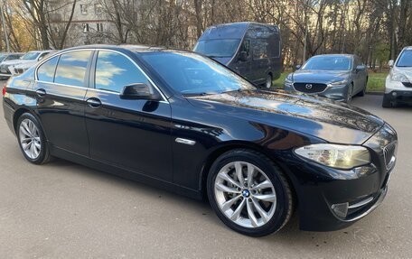 BMW 5 серия, 2010 год, 2 200 000 рублей, 12 фотография