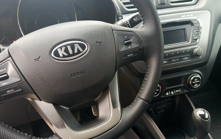 KIA Rio III рестайлинг, 2011 год, 900 000 рублей, 4 фотография