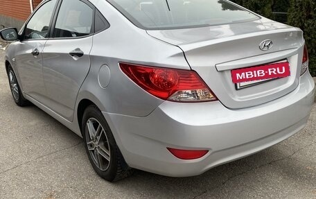 Hyundai Solaris II рестайлинг, 2014 год, 860 000 рублей, 4 фотография