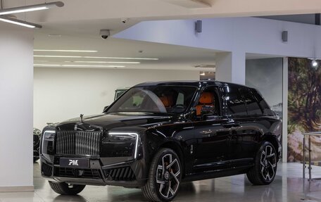 Rolls-Royce Cullinan, 2024 год, 103 900 000 рублей, 3 фотография