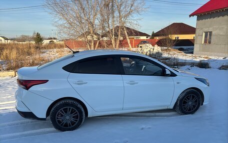 Hyundai Solaris II рестайлинг, 2020 год, 1 350 000 рублей, 6 фотография