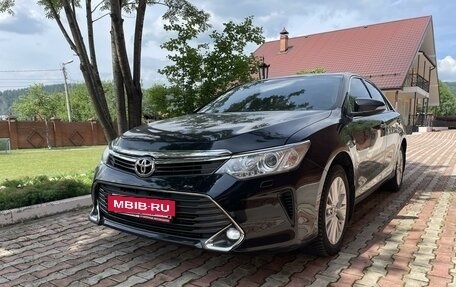 Toyota Camry, 2014 год, 2 300 000 рублей, 7 фотография