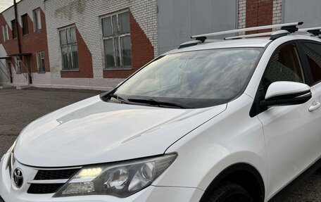 Toyota RAV4, 2013 год, 1 650 000 рублей, 2 фотография