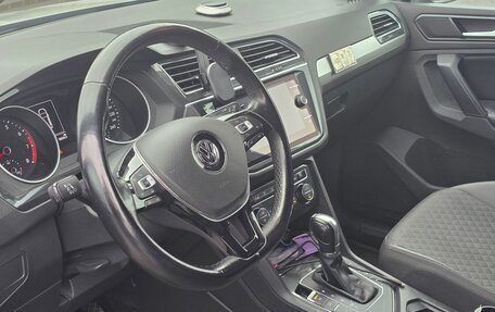 Volkswagen Tiguan II, 2018 год, 2 350 000 рублей, 9 фотография