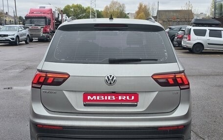 Volkswagen Tiguan II, 2018 год, 2 350 000 рублей, 6 фотография