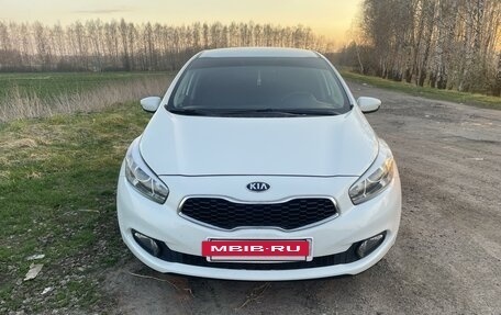 KIA cee'd III, 2015 год, 1 420 000 рублей, 2 фотография