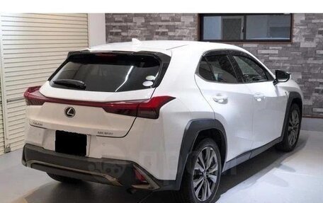 Lexus UX I, 2021 год, 2 650 000 рублей, 8 фотография