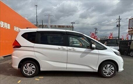 Honda Freed II, 2022 год, 1 600 000 рублей, 4 фотография