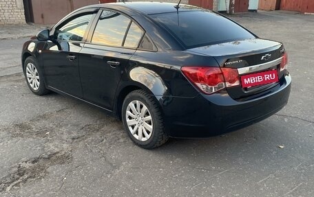 Chevrolet Cruze II, 2011 год, 790 000 рублей, 5 фотография