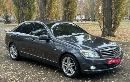 Mercedes-Benz C-Класс, 2008 год, 1 130 000 рублей, 1 фотография