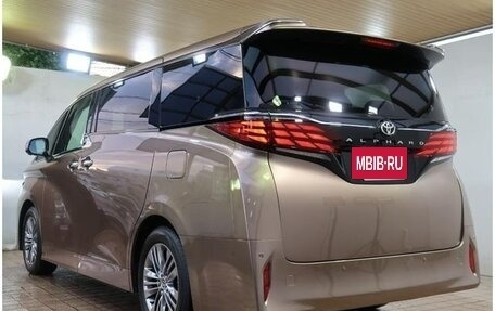 Toyota Alphard, 2024 год, 10 000 000 рублей, 4 фотография