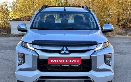 Mitsubishi L200 IV рестайлинг, 2018 год, 3 300 000 рублей, 2 фотография