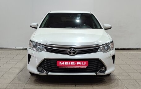 Toyota Camry, 2015 год, 2 200 000 рублей, 2 фотография