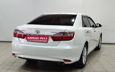 Toyota Camry, 2015 год, 2 200 000 рублей, 5 фотография