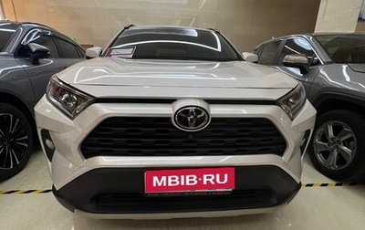 Toyota RAV4, 2021 год, 3 300 000 рублей, 1 фотография