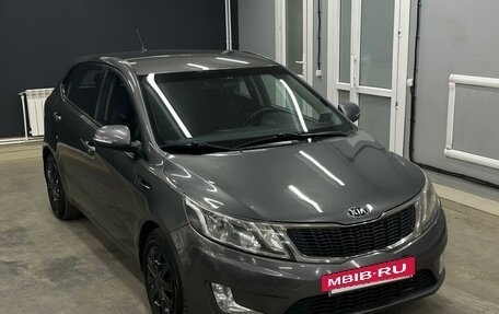 KIA Rio III рестайлинг, 2013 год, 720 000 рублей, 2 фотография