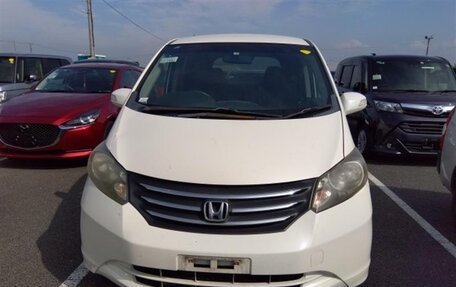 Honda Freed I, 2011 год, 890 000 рублей, 2 фотография