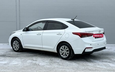 Hyundai Solaris II рестайлинг, 2018 год, 1 115 000 рублей, 2 фотография