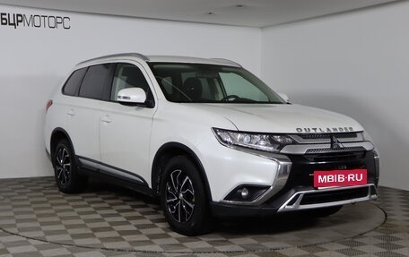 Mitsubishi Outlander III рестайлинг 3, 2018 год, 2 249 990 рублей, 3 фотография