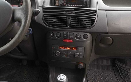 Fiat Punto III Punto Evo рестайлинг, 2004 год, 337 000 рублей, 18 фотография