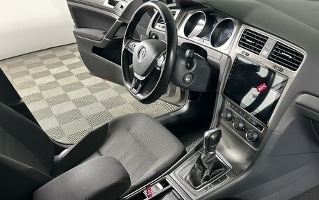 Volkswagen Golf VII, 2013 год, 1 690 000 рублей, 24 фотография