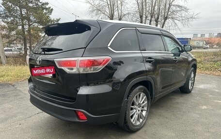 Toyota Highlander III, 2014 год, 3 190 000 рублей, 3 фотография