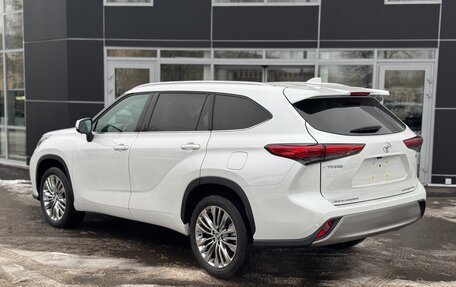 Toyota Highlander, 2024 год, 7 550 000 рублей, 7 фотография