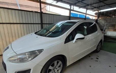 Peugeot 308 II, 2011 год, 550 000 рублей, 11 фотография