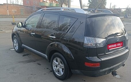 Mitsubishi Outlander III рестайлинг 3, 2008 год, 1 200 000 рублей, 3 фотография