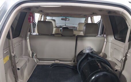 Toyota Land Cruiser Prado 120 рестайлинг, 2007 год, 2 200 000 рублей, 18 фотография