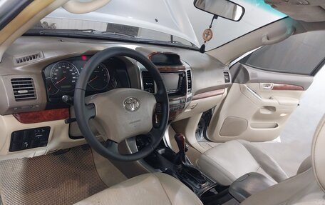 Toyota Land Cruiser Prado 120 рестайлинг, 2007 год, 2 200 000 рублей, 20 фотография