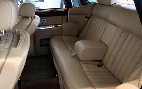 Rolls-Royce Phantom VII рестайлинг, 2005 год, 15 500 000 рублей, 27 фотография