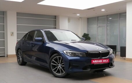 BMW 3 серия, 2019 год, 3 290 000 рублей, 3 фотография