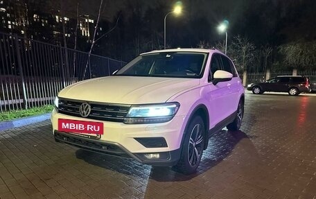 Volkswagen Tiguan II, 2018 год, 2 800 000 рублей, 4 фотография