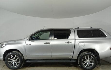 Toyota Hilux VIII, 2019 год, 3 200 000 рублей, 8 фотография