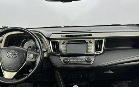 Toyota RAV4, 2014 год, 1 757 000 рублей, 14 фотография