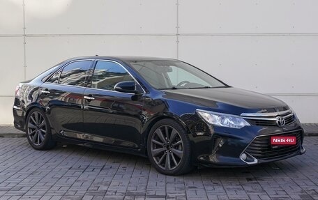 Toyota Camry, 2015 год, 2 130 000 рублей, 1 фотография