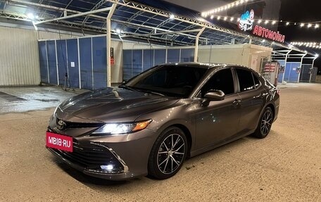 Toyota Camry, 2019 год, 2 350 000 рублей, 5 фотография