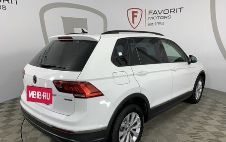 Volkswagen Tiguan II, 2021 год, 4 100 000 рублей, 6 фотография