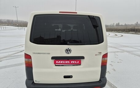 Volkswagen Transporter T5 рестайлинг, 2008 год, 1 530 000 рублей, 10 фотография