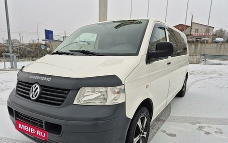 Volkswagen Transporter T5 рестайлинг, 2008 год, 1 530 000 рублей, 2 фотография