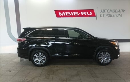 Toyota Highlander III, 2014 год, 3 030 000 рублей, 6 фотография