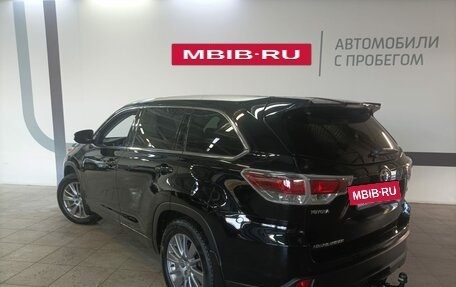 Toyota Highlander III, 2014 год, 3 030 000 рублей, 8 фотография