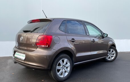 Volkswagen Polo VI (EU Market), 2011 год, 790 000 рублей, 2 фотография