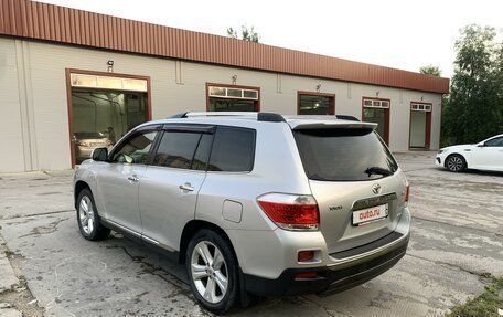 Toyota Highlander III, 2012 год, 2 500 000 рублей, 6 фотография